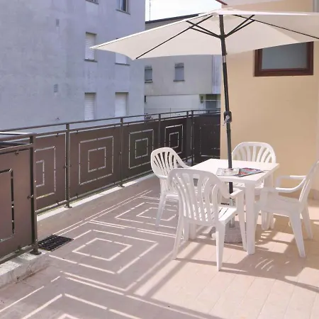 Apartments In Lignano Sabbiadoro 42750 リニャーノ・サッビアドーロ